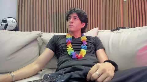 Snapshot of noahx_valko chatting on December 2025 03:00:01 AM noahx_valko online show from December 2025 03:00:01 AM