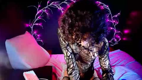 Noah Xtar online show from October 2025 09:08:02 AM