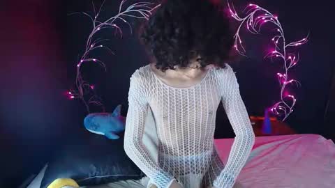 Noah Xtar online show from November 2025 08:02:02 AM