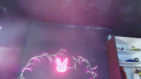 Noah Xtar online show from December 2025 08:43:01 AM