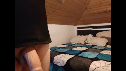 Snapshot of nocturnusfuz chatting on January 2025 03:07:01 PM nocturnusfuz online show from January 2025 03:07:01 PM