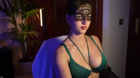Ivy online show from April 2026 10:33:02 PM
