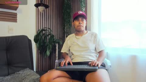 Snapshot of noha__scott chatting on March 2026 02:23:02 PM noha online show from March 2026 02:23:02 PM