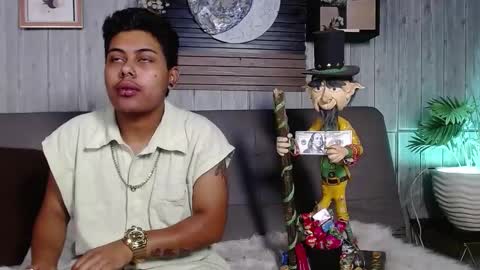 Snapshot of noha__scott chatting on March 2026 01:03:02 PM noha online show from March 2026 01:03:02 PM