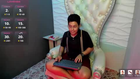 Snapshot of noha__scott chatting on March 2026 03:04:01 PM noha online show from March 2026 03:04:01 PM