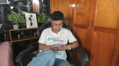 Snapshot of noha__scott chatting on March 2026 02:16:01 PM noha online show from March 2026 02:16:01 PM