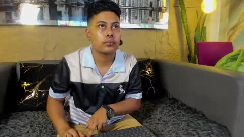 Snapshot of noha__scott chatting on March 2026 02:18:01 PM noha online show from March 2026 02:18:01 PM