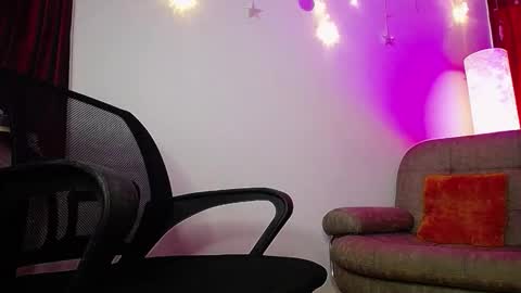 Noha Lux online show from September 2025 12:32:02 PM