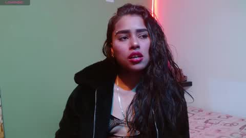 Noha Thomson online show from February 2025 08:25:02 PM