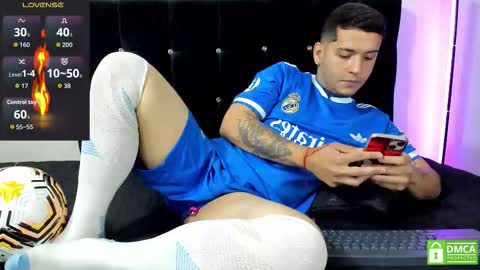 Snapshot of noha_white chatting on February 2026 04:15:02 PM Noha online show from February 2026 04:15:02 PM