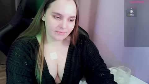 noir_ember_ online show from April 2026 05:43:02 PM