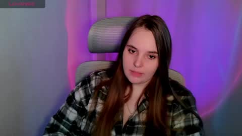 noir_ember_ online show from May 2026 05:18:02 PM