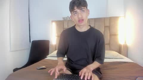 Sebas  online show from March 2026 04:05:01 AM