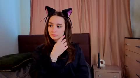 Sophie online show from June 2026 06:03:01 AM