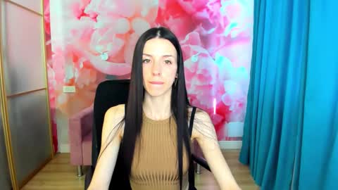 NoirDiva online show from April 2026 06:03:01 AM