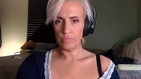 noirtemptation online show from April 2026 09:01:02 PM