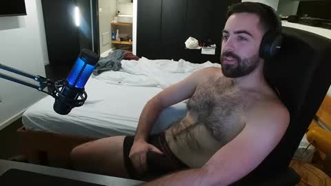 Snapshot of nomadicff chatting on January 2025 04:59:01 PM nomadicFF online show from January 2025 04:59:01 PM