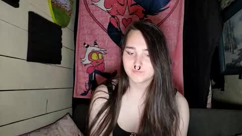 nonbinarybeauty20 online show from May 2026 08:42:01 AM