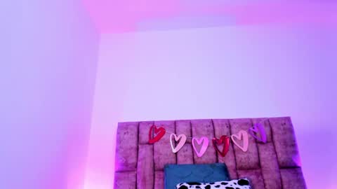 Nora Da Silva online show from May 2026 03:59:01 AM