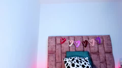 Nora Da Silva online show from June 2026 04:21:02 AM