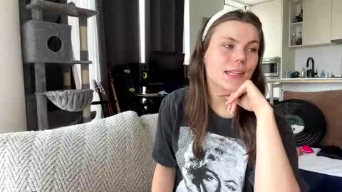 Nordic Belle online show from May 2026 01:51:02 PM