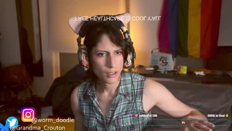 Snapshot of noreallyilikepeanuts chatting on September 2025 01:17:02 AM Ariane online show from September 2025 01:17:02 AM