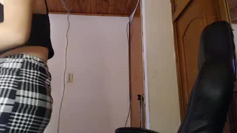 noreen_ online show from April 2026 04:15:01 PM