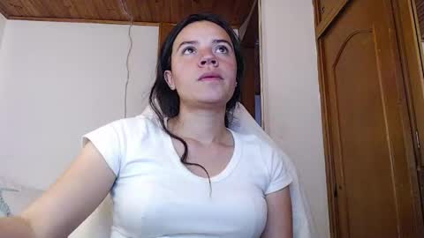 noreen_ online show from May 2026 10:05:01 PM