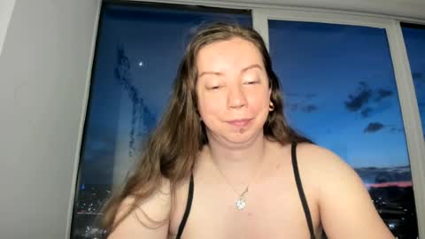 Emily snow online show from June 2026 01:10:01 AM