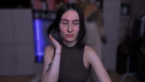 Hazel online show from February 2026 05:53:02 PM