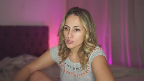 Snapshot of notamericanpie23 chatting on February 2025 05:26:02 PM Tina online show from February 2025 05:26:02 PM