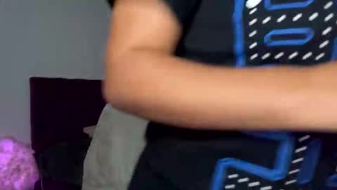 Snapshot of notamericanpie23 chatting on October 2025 08:51:01 PM Tina online show from October 2025 08:51:01 PM