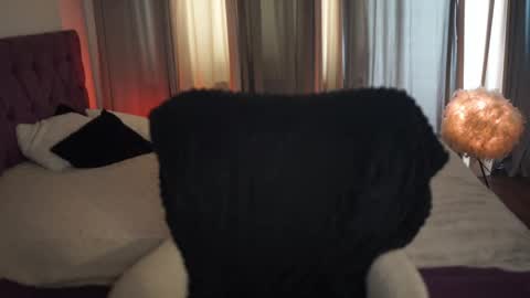 Tina online show from May 2026 01:38:01 PM