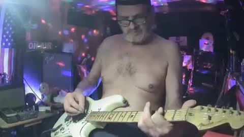 Snapshot of notflamingfart chatting on November 2025 03:54:01 AM notflamingfart online show from November 2025 03:54:01 AM