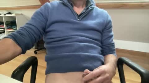 Snapshot of noux69 chatting on October 2025 10:37:02 AM noux69 online show from October 2025 10:37:02 AM