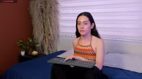 nova_grey__ online show from June 2026 01:09:02 PM