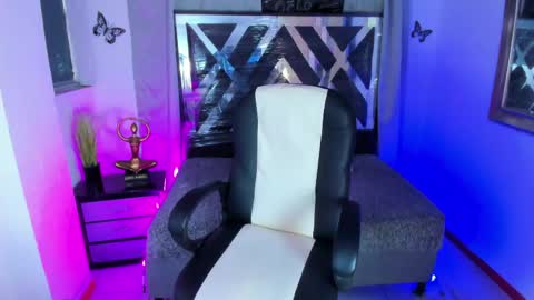 nova online show from April 2026 09:57:02 PM