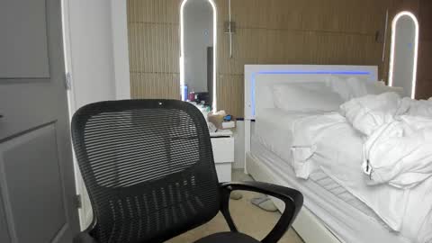 Snapshot of novacandy chatting on October 2025 02:06:01 AM Nova online show from October 2025 02:06:01 AM