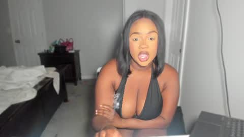 Snapshot of novacandy chatting on July 2026 10:09:01 AM Nova online show from July 2026 10:09:01 AM