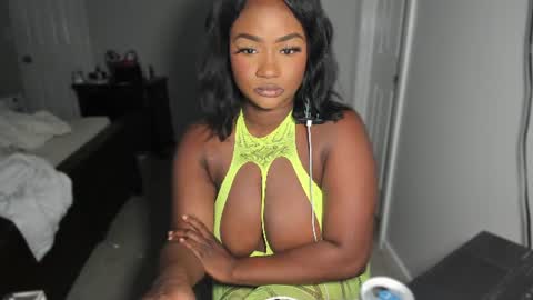 Snapshot of novacandy chatting on July 2026 04:10:02 PM Nova online show from July 2026 04:10:02 PM