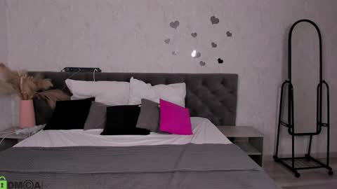 Sonya online show from November 2025 01:16:02 AM