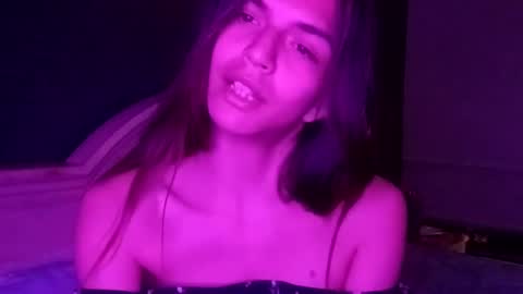 novalovelle online show from March 2026 11:42:01 PM