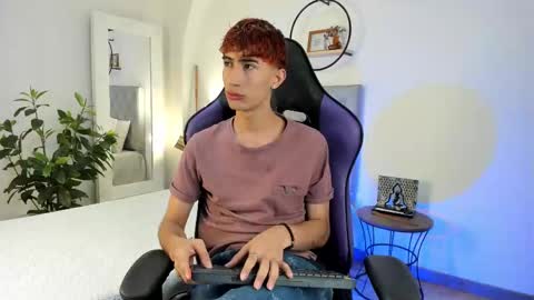 Snapshot of novawheeler chatting on February 2025 04:40:01 AM Nova online show from February 2025 04:40:01 AM