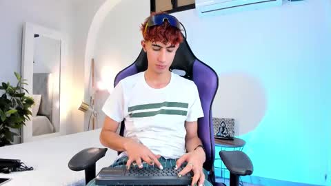 Snapshot of novawheeler chatting on February 2025 04:38:02 AM Nova online show from February 2025 04:38:02 AM