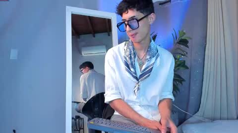 Snapshot of novawheeler chatting on September 2025 03:56:02 PM Nova online show from September 2025 03:56:02 PM