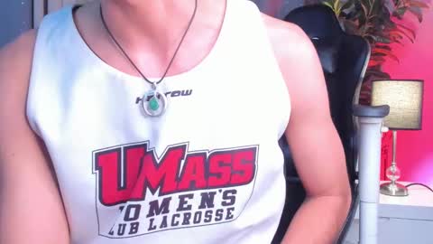 Snapshot of novawheeler chatting on September 2025 11:40:01 PM Nova online show from September 2025 11:40:01 PM