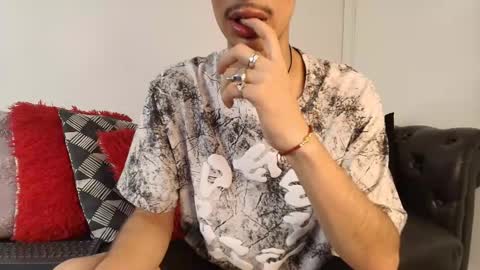 Snapshot of novawheeler chatting on October 2025 08:40:01 PM Nova online show from October 2025 08:40:01 PM