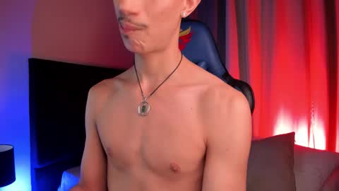 Snapshot of novawheeler chatting on October 2025 09:25:02 PM Nova online show from October 2025 09:25:02 PM