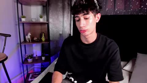 Snapshot of novawheeler chatting on October 2025 05:24:02 PM Nova online show from October 2025 05:24:02 PM