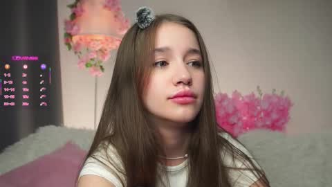 Dina online show from October 2025 01:04:02 AM